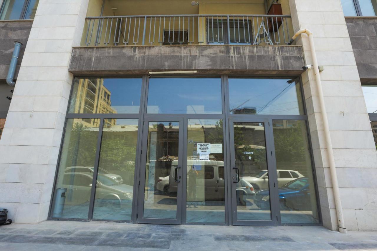 Stay Inn Apartments On Amiryan 26/4 Ereván Exterior foto